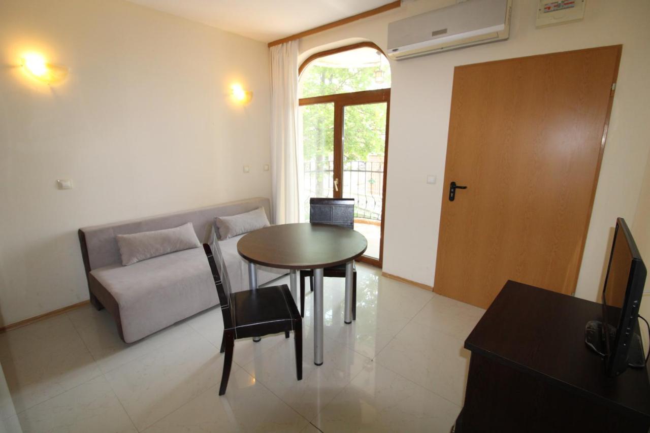 Menada Green Hills Apartments Sosopol Exterior foto